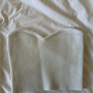 Babaton Sculpt Knit Ribbed V-Neck Top - Cream